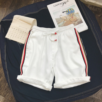 Casual αντρικά σορτς σε διάφορα χρώματα με ένα στρίφωμα