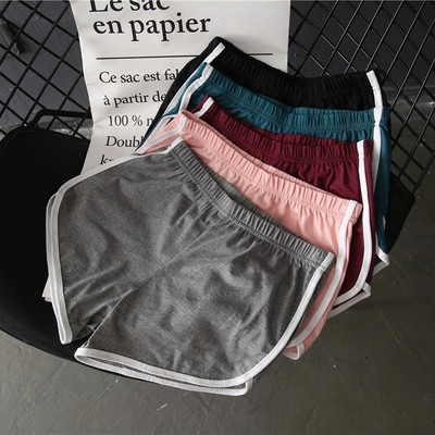 Спортни дамски къси панталони в различни цветове 