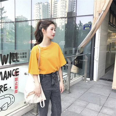 Γυναικείο μπλουζάκι σε φαρδύ μανίκι με πολύχρωμο γιακά