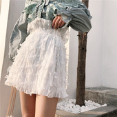 Σύγχρονη γυναικεία  μικρή φούστα με υψηλή μέση και διακοσμητικό μίνι περιθώριο σε τρία χρώματα