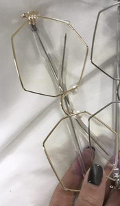 Κομψά γυναικεία  γυαλιά  χωρίς διόπτρα σε δύο χρώματα