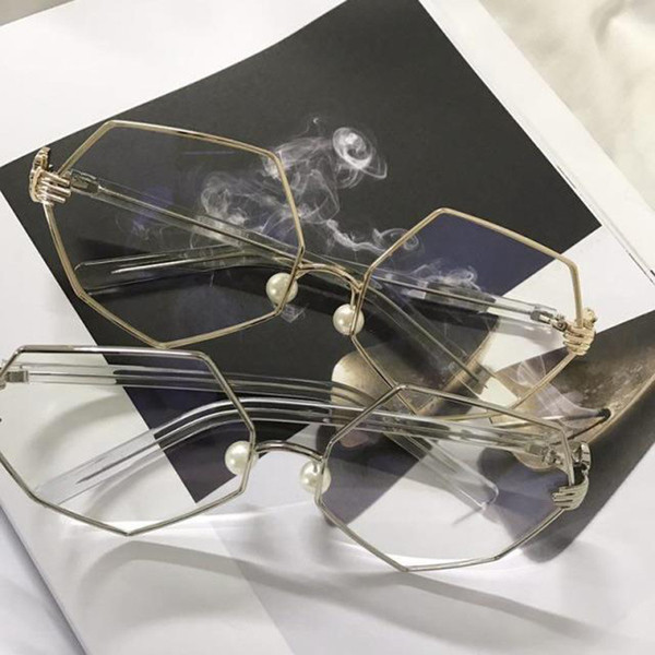 Κομψά γυναικεία  γυαλιά  χωρίς διόπτρα σε δύο χρώματα