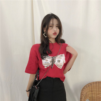 Καθημερινή γυναικεία μπλούζα σε στυλ με ενδιαφέρουσα εφαρμογή σε τρία χρώματα