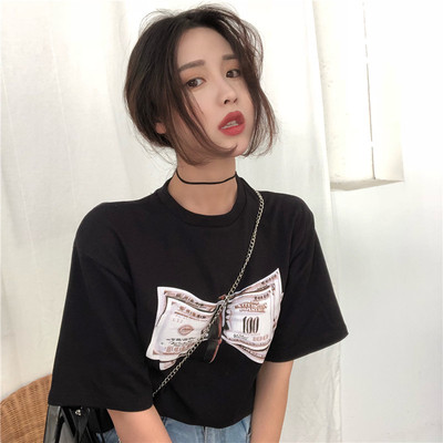 Καθημερινή γυναικεία μπλούζα σε στυλ με ενδιαφέρουσα εφαρμογή σε τρία χρώματα