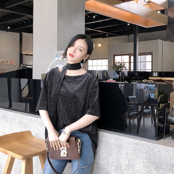 Μοντέρνα γυναικεία μπλούζα σε ελεύθερο στυλ με λαμπερά σωματίδια σε δύο χρώματα