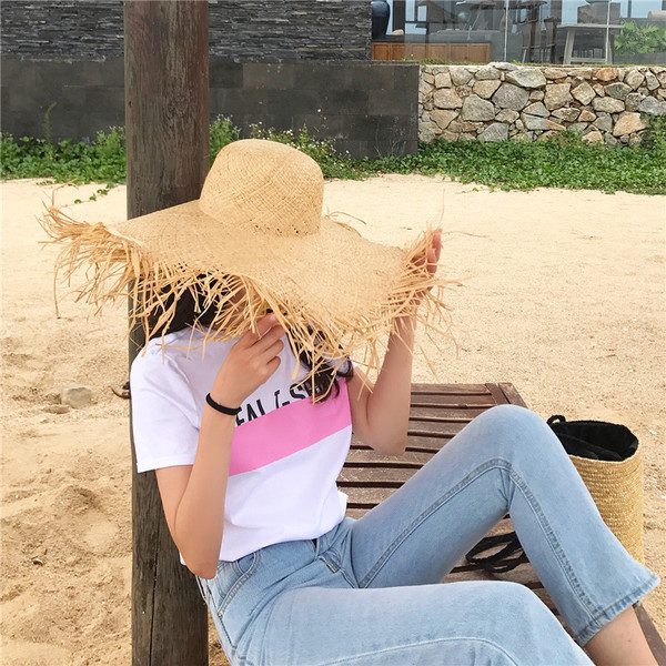 Γυναικεία αθλητικά μπλουζάκια με λευκό χρώμα