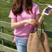 Γυναικεία μπλούζα με κοντό μανίκι με πλάγια σχισμή