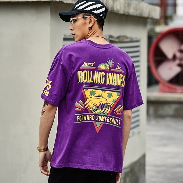 Alkalmi férfi blúz 3/4 ujjú felirattal és rátéttel - fekete, lila és zöld