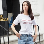 Női alkalmi póló rövid ujjal, fehér színben és felirattal