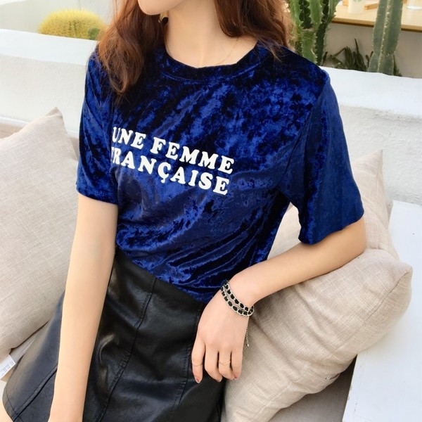 Γυναικεία μπλούζα από μαλακό βελούδο με επιγραφή σε διάφορα χρώματα