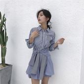 Κομψό γυναικείο μπλουζοφόρεμα με μακριά ραβδωτή δαντέλα με διακοσμητική τσέπη και κορδέλα