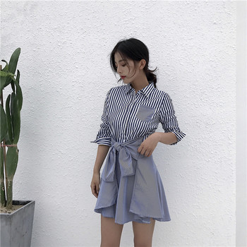 Κομψό γυναικείο μπλουζοφόρεμα με μακριά ραβδωτή δαντέλα με διακοσμητική τσέπη και κορδέλα