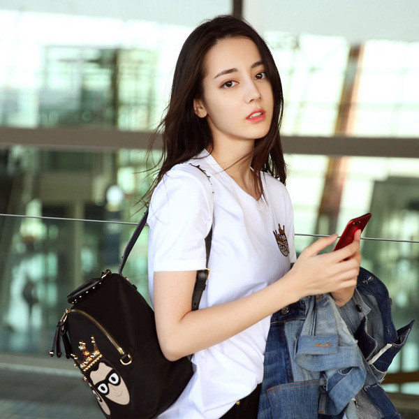 Alkalmi női póló rövid ujjal, fehér színben, mintával