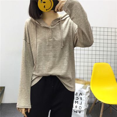 Ανοιξιάτικη γυναικεία  μπλούζα σε φρέσκα χρώματα με μακριά μανίκια και κουκούλα