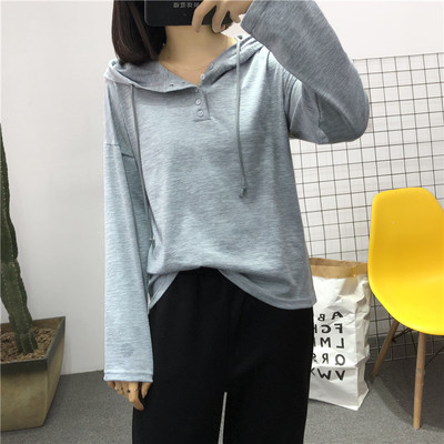 Ανοιξιάτικη γυναικεία  μπλούζα σε φρέσκα χρώματα με μακριά μανίκια και κουκούλα