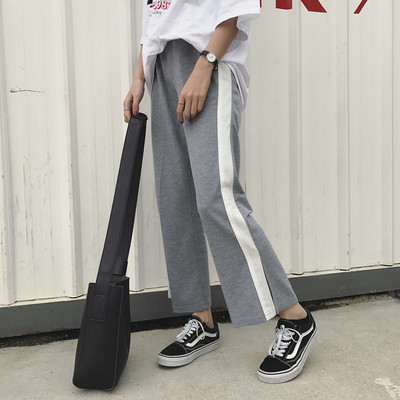 Αθλητικά-casual γυναικεία παντελόνι κατάλληλα για τη  καθημερινή ζωή σε ένα ευρύ πρότυπο σε δύο χρώματα