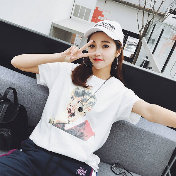 Γυναικεία μπλούζα με  3/4  μανίκι - άσπρο και μαύρο χρώμα