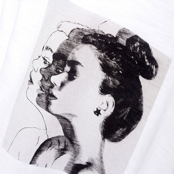 Női tavaszi fehér blúz, mintával