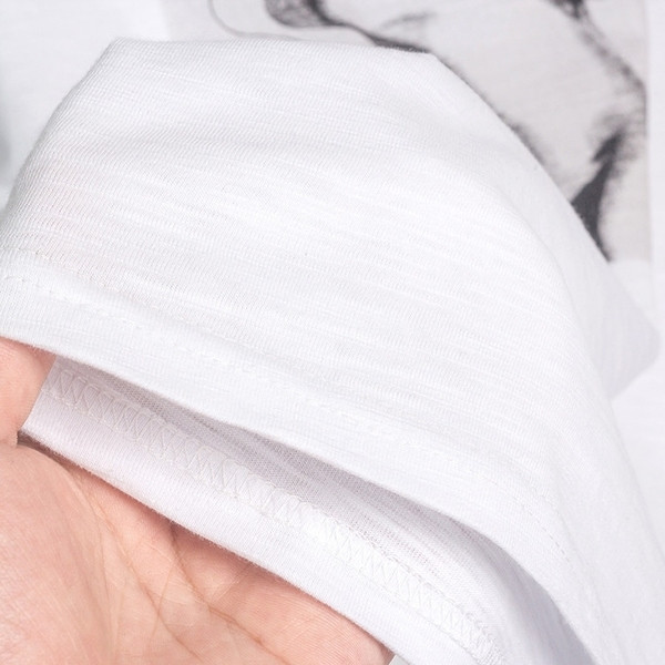 Női tavaszi fehér blúz, mintával