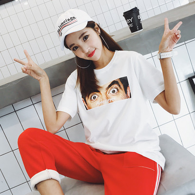 Καθημερινή γυναικεία κοντή μπλούζα με ενδιαφέρουσα λευκή εφαρμογή