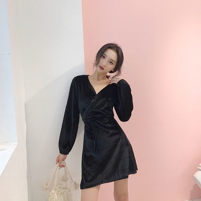 Κομψό γυναικείο φόρεμα βελούδινο με ντεκολτέ σε σχήμα V σε δύο χρώματα