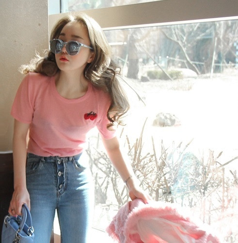 Γυναικείο καλοκαιρινό μπλουζάκι σε ροζ χρώμα με εκτύπωση