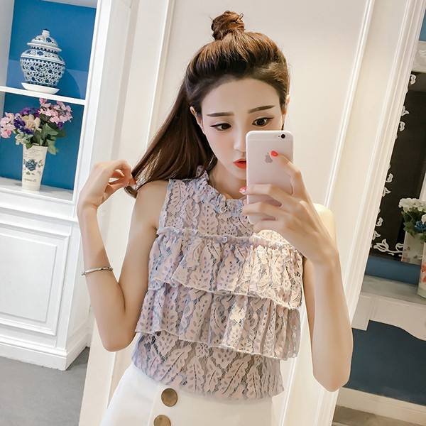 Női csipke felső O-alakú gallérral és fátyollal