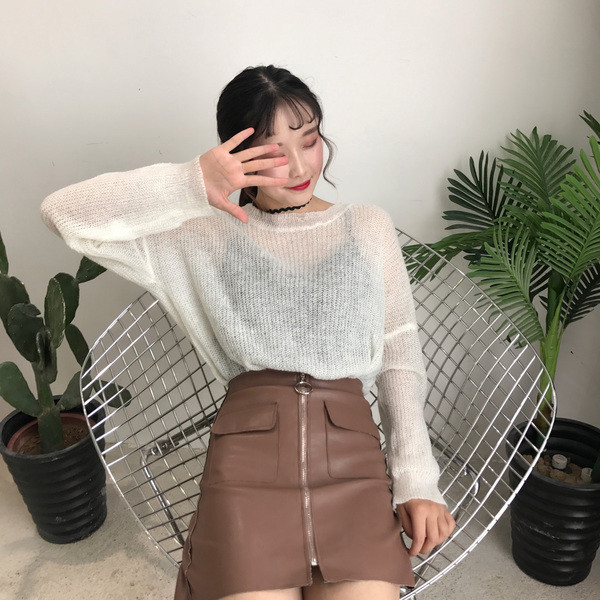 Σύγχρονη γυναικεία φούστα  με υψηλή μέση από οικολογικό δέρμα με διακοσμητικό φερμουάρ και τσέπες σε τρία χρώματα