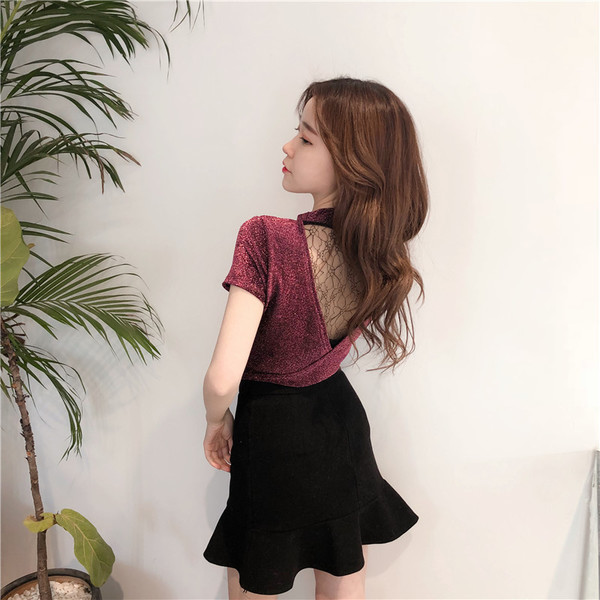 Μοντέρνα γυναικεία μπλούζα  με δαντέλα στην πλάτη σε τρία χρώματα