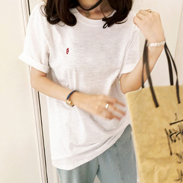 Alkalmi póló rövid ujjal, fehér színben, O-nyakkal