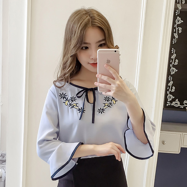 3/4 széles ujjú női ing virágos hímzéssel