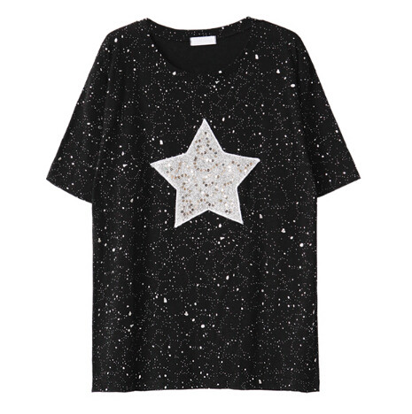 Μοντέρνο γυναικείο μπλουζάκι σε δύο χρώματα με εκτύπωση