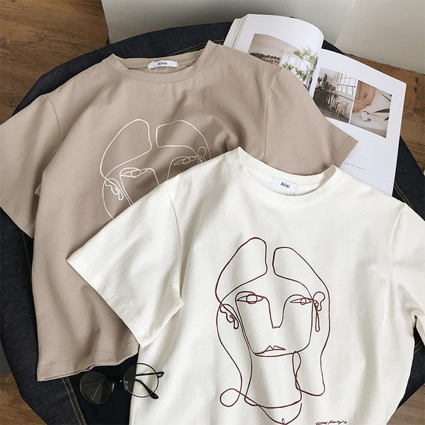 Γυναικεία T-shirt με κολάρο σε σχήμα O σε δύο χρώματα