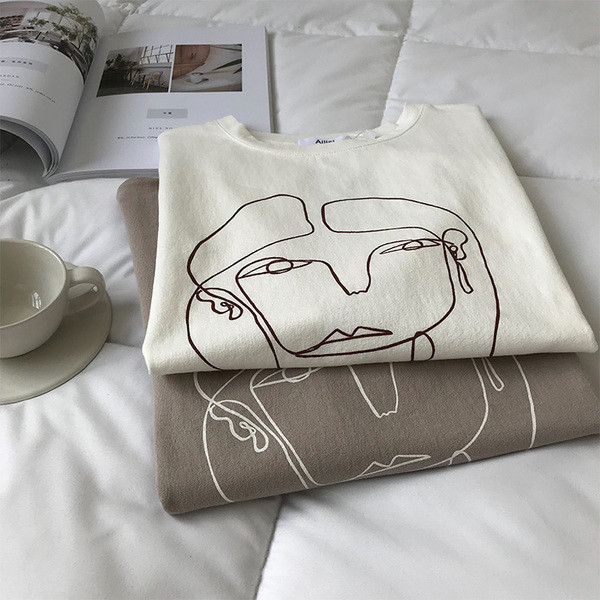 Γυναικεία T-shirt με κολάρο σε σχήμα O σε δύο χρώματα