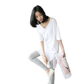 Καλοκαιρινό γυναικείο χιτώνα με μανίκια 3/4, με ντεκολτέ σε σχήμα V και πλάγια σχισμή