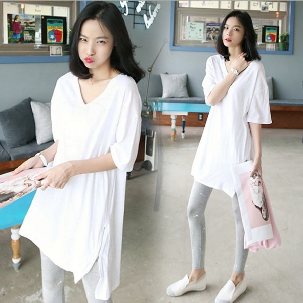 Καλοκαιρινό γυναικείο χιτώνα με μανίκια 3/4, με ντεκολτέ σε σχήμα V και πλάγια σχισμή