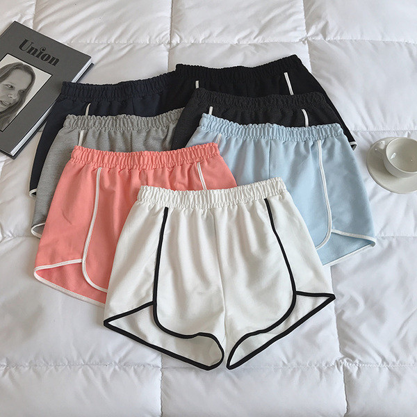 Női sport, mindennapi rövidnadrághoz alkalmas, sok színben