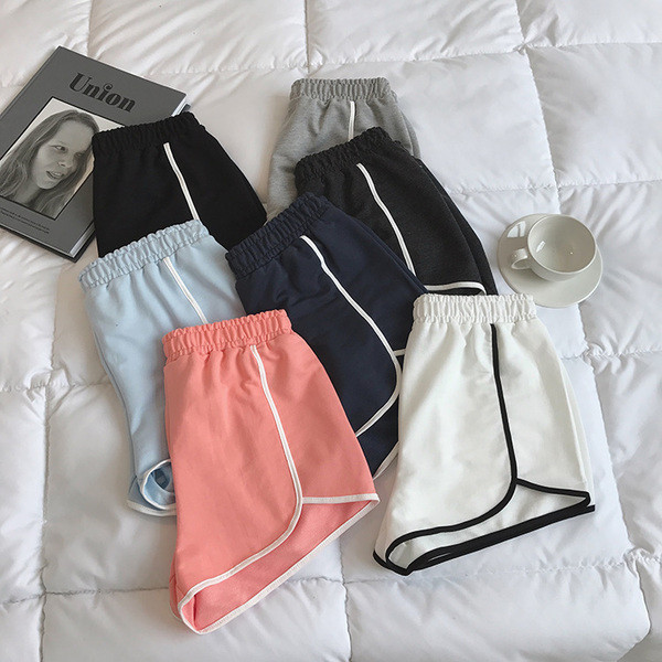 Női sport, mindennapi rövidnadrághoz alkalmas, sok színben