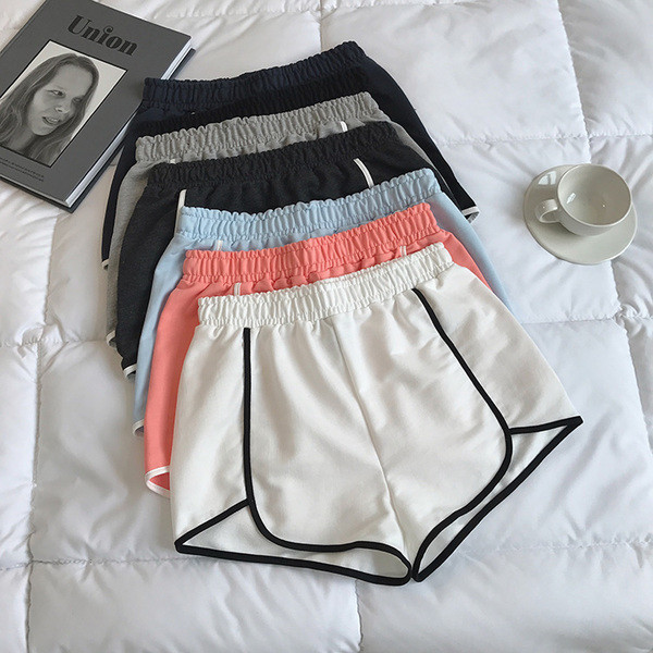 Női sport, mindennapi rövidnadrághoz alkalmas, sok színben