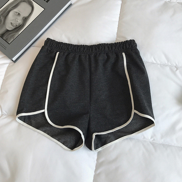 Női sport, mindennapi rövidnadrághoz alkalmas, sok színben