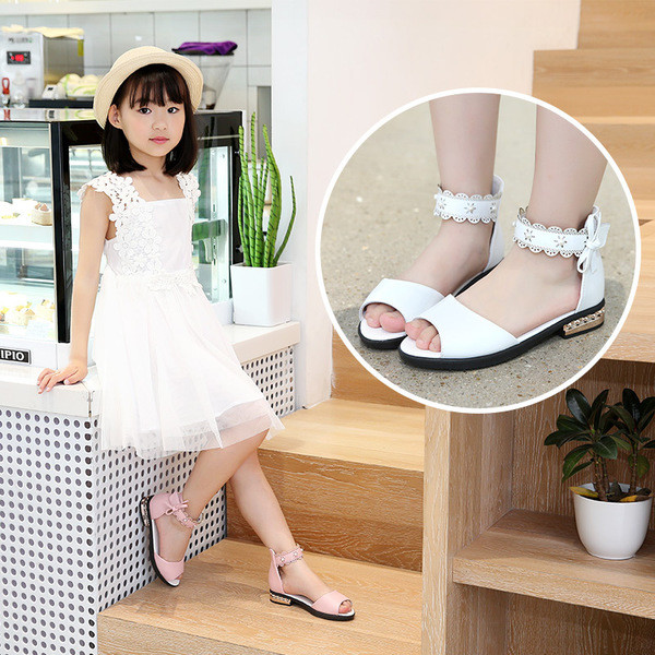 Παιδικά σανδάλια για κορίτσια με πέτρες και μαργαριτάρια σε λευκό και ροζ χρώμα