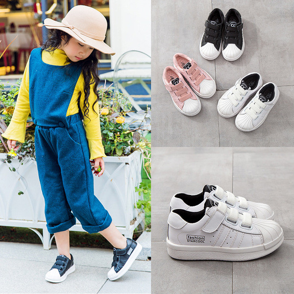 Gyermek sport és hétköznapi unisex tornacipők több színben matricával