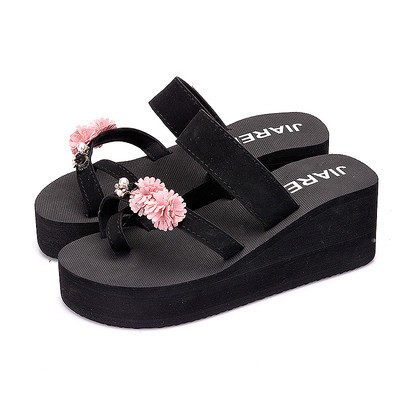 Γυναικείες παντόφλες σε  πλατφόρμα και 3D floral διακόσμηση