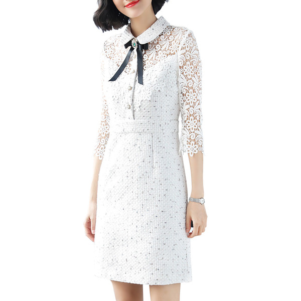 Κομψό γυναικείο φόρεμα με δαντελωτά μανίκια και διακοσμητικά μαργαριτάρια με κορδέλα σε λευκό χρώμα