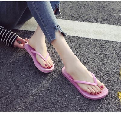 Περιστασιακές γυναικείες παντόφλες  σε διάφορα χρώματα