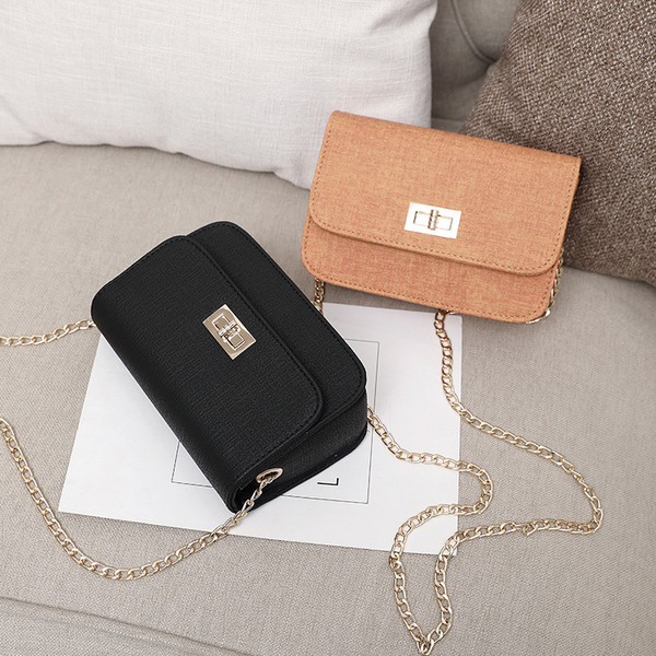 Geanta de dama moderna cu inchizatoare metalica cu maner lung metalic in trei culori