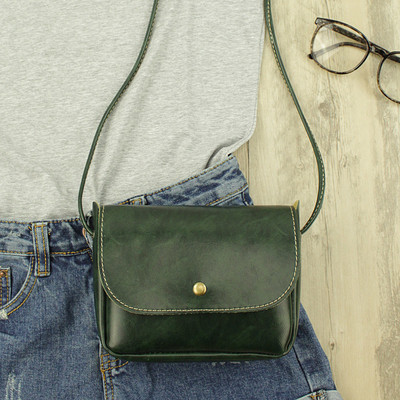 Καθημερινή γυναικεία τσάντα από οικολογικό δέρμα με μεγάλη λαβή σε διάφορα χρώματα