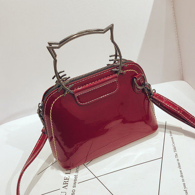 Κομψή μοντέρνα γυναικεία τσάντα με μακρά λαβή σε διάφορα χρώματα