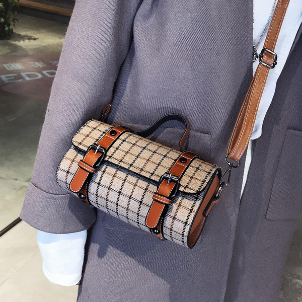 Stílusos női szövettáska hosszú füllel több színben