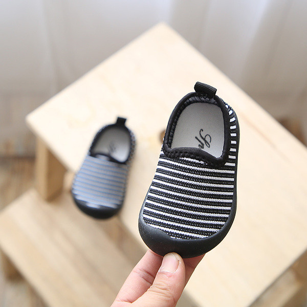 Alkalmi gyerek kényelmes csíkos cipő fiúknak és lányoknak különböző színekben